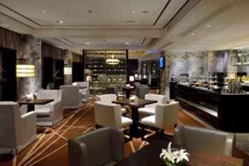 Howard Johnson Ifc Plaza Ningbo Exterior photo