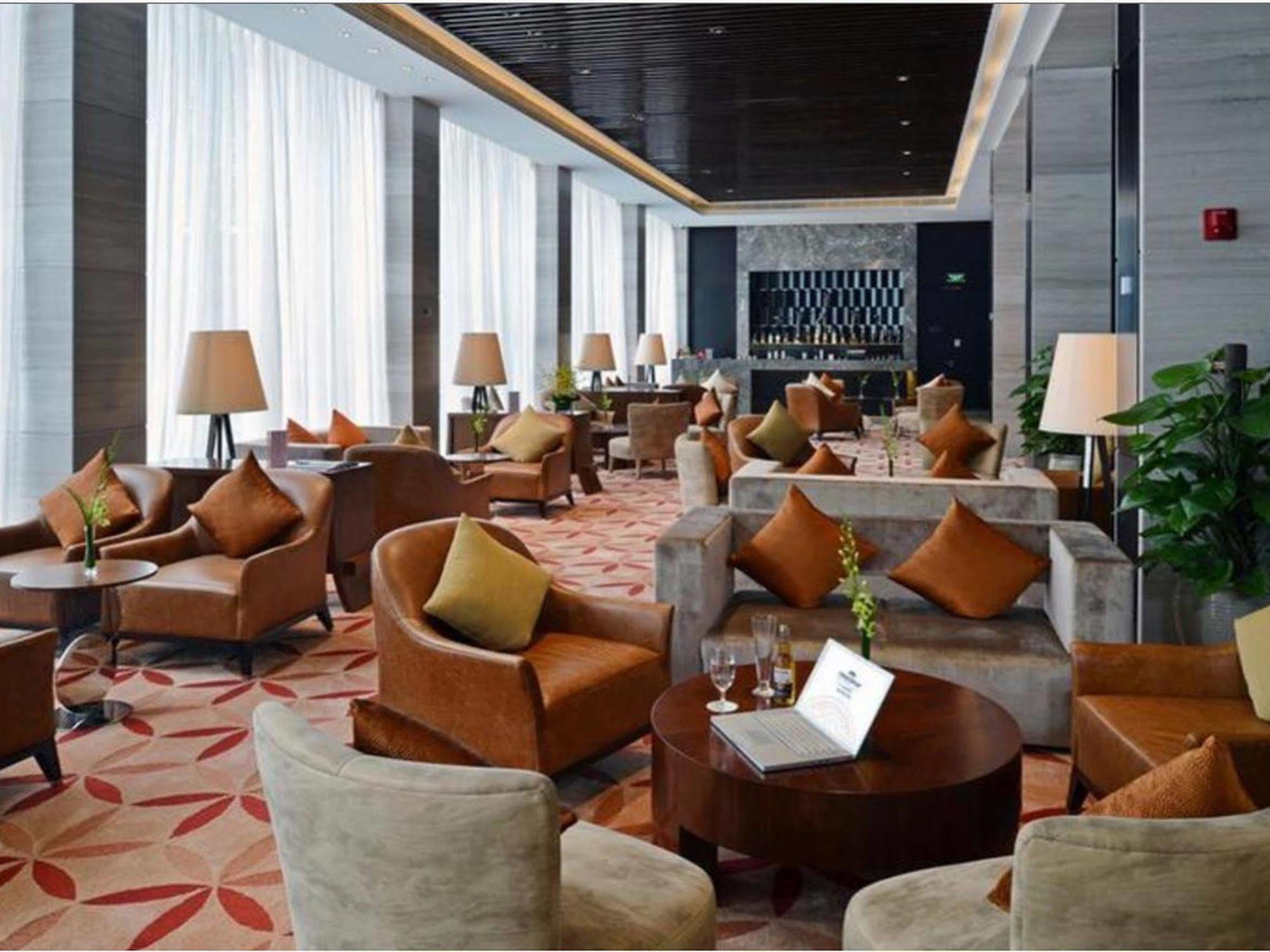 Howard Johnson Ifc Plaza Ningbo Exterior photo