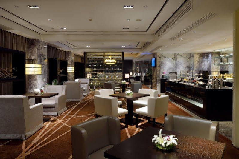 Howard Johnson Ifc Plaza Ningbo Exterior photo